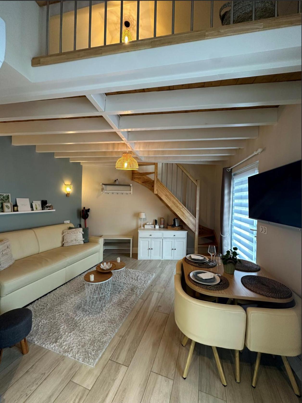 Au Domaine Du Predieu Crecy-sur-Serre Room photo